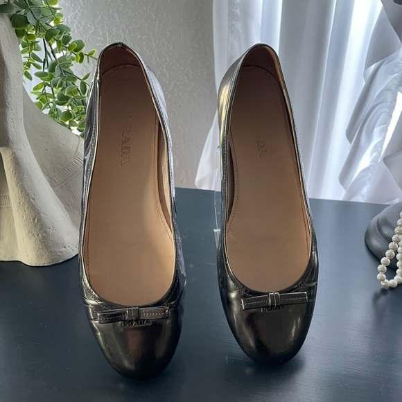 Prada Metallic Charcoal Grey Flats Size 9 (39) - Picture 1 of 12